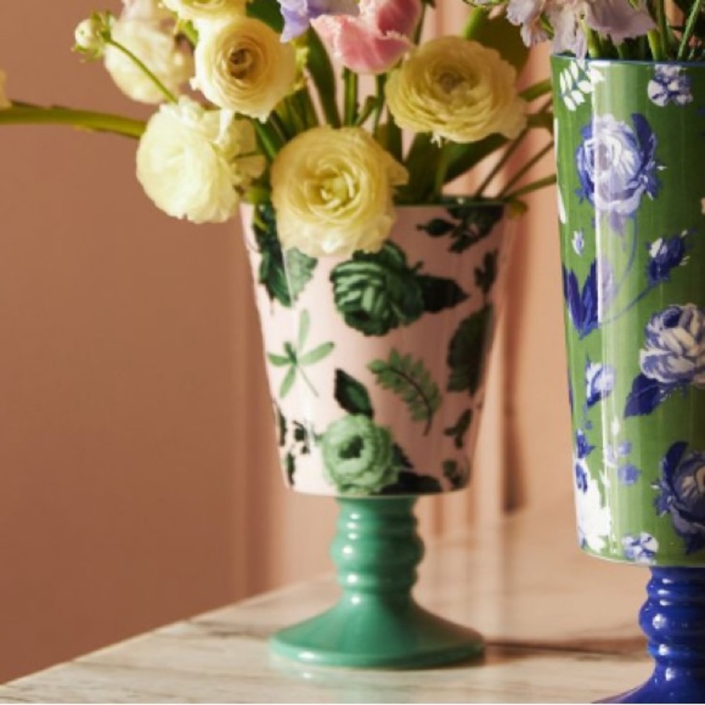 Papillon Vase - Picture 3 of 8